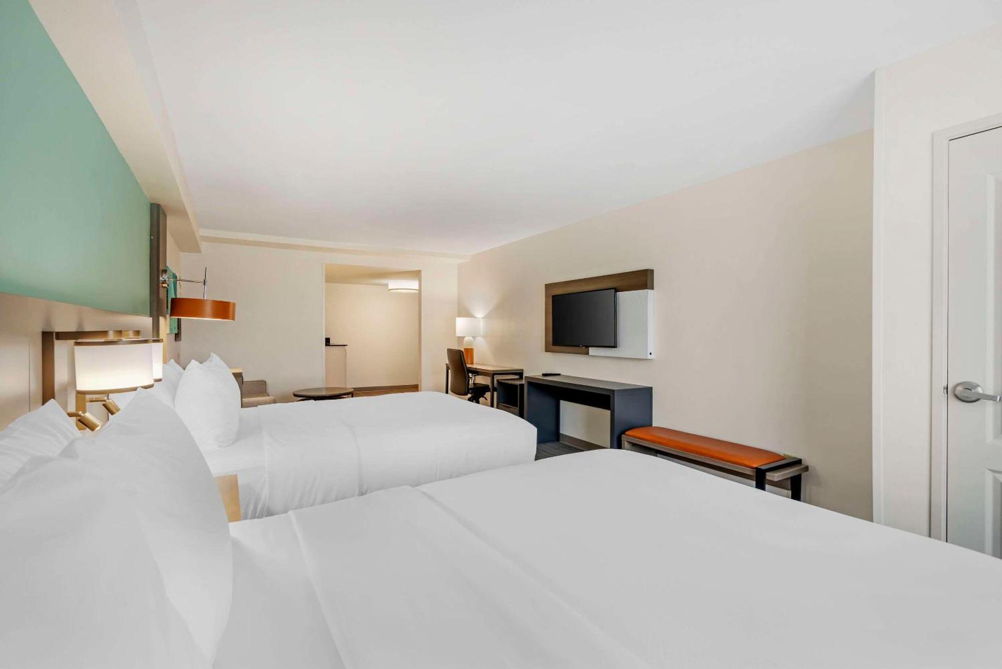 ולדוסטה Comfort Suites מראה חיצוני תמונה